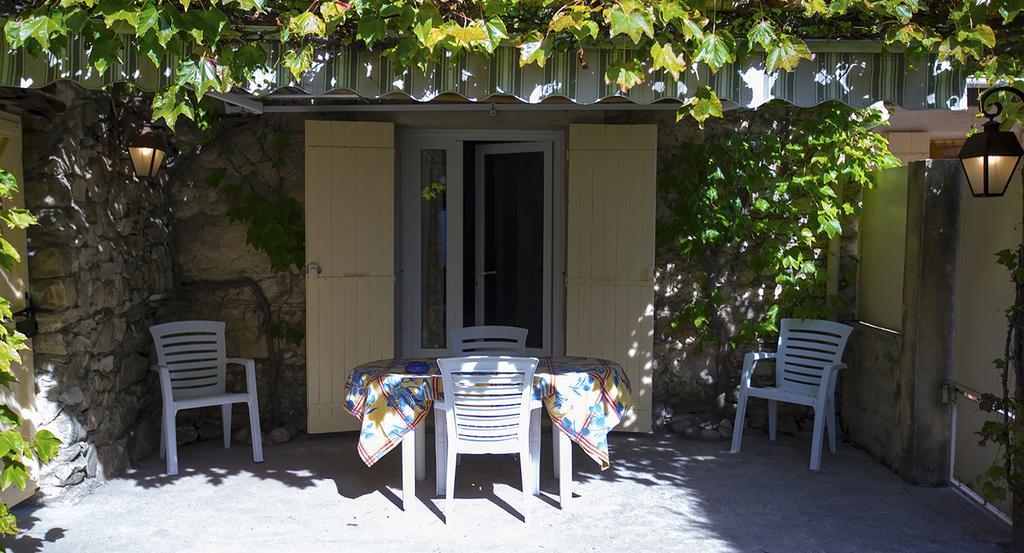 Maison D'Hotes Lou Geneste Bollène Kültér fotó